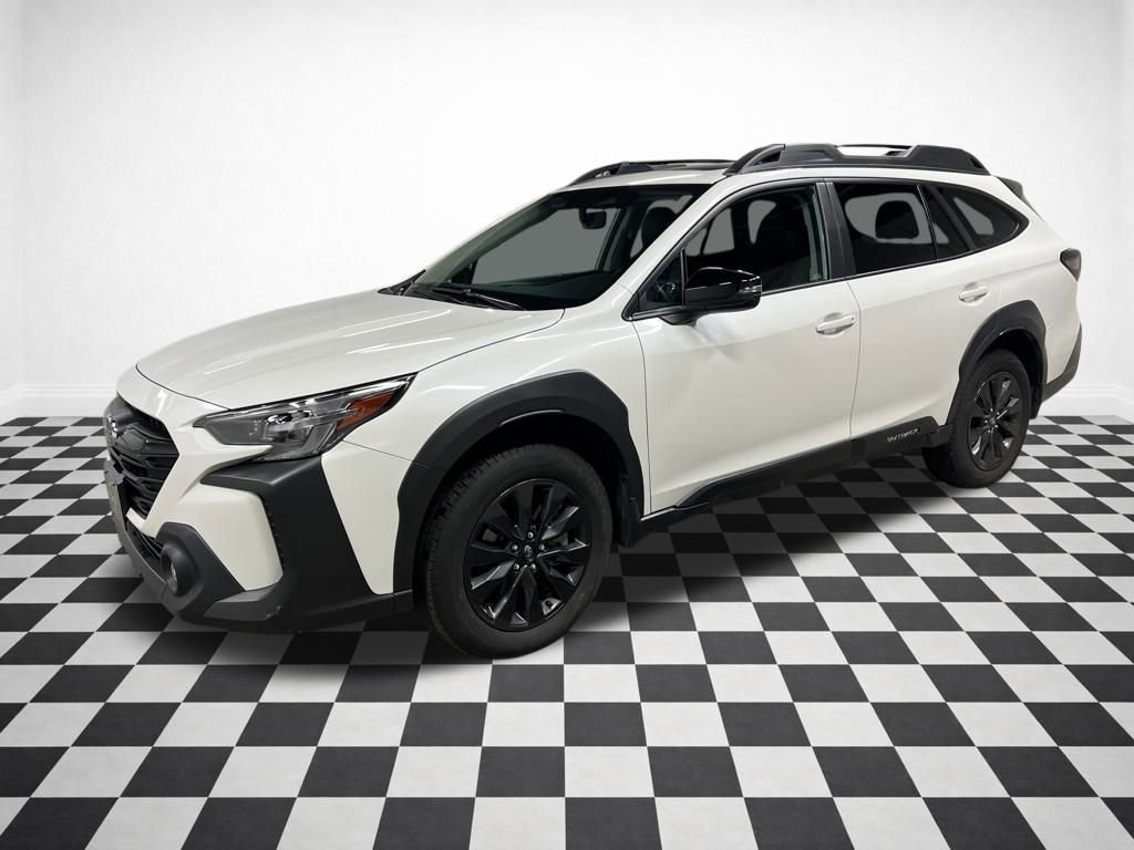 Used 2025 Subaru Outback Onyx Edition image 4