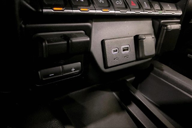 Used 2019 GMC Sierra 1500 AT4 w/ AT4 Premium Package AWD/4WD image 34