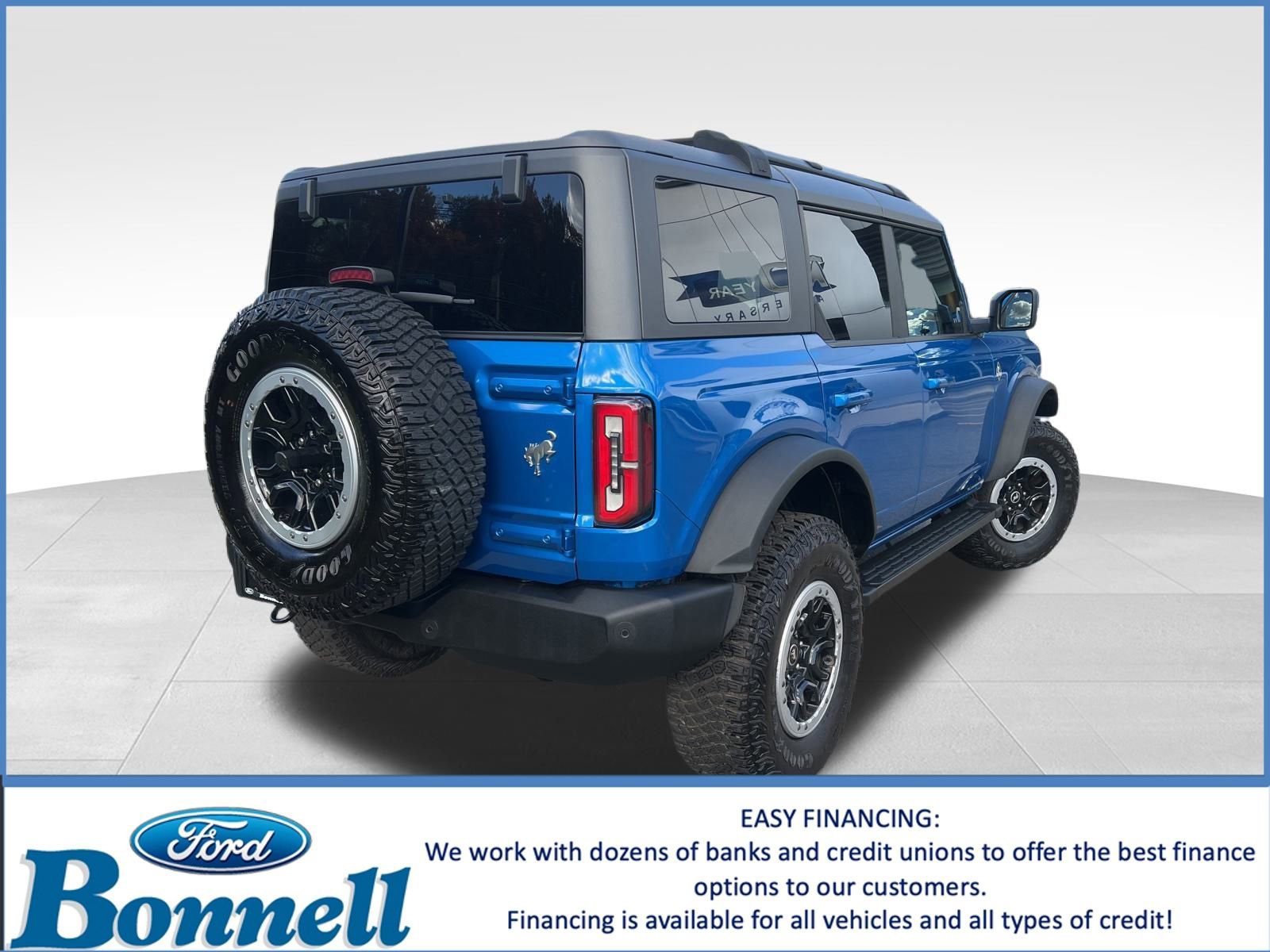 Used 2023 Ford Bronco Outer Banks w/ Sasquatch Package image 4