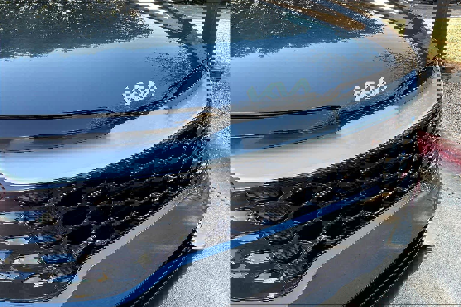 Used 2025 Kia Sportage EX image 27