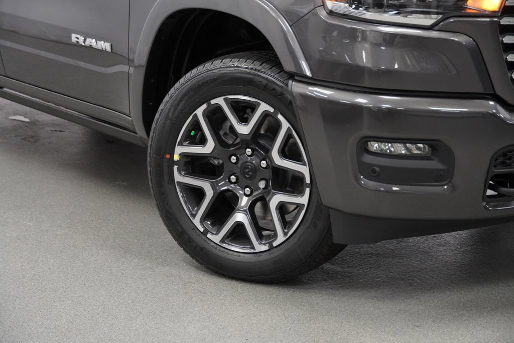 New 2027 RAM 1500 Laramie w/ Laramie Preferred Package AWD/4WD image 4