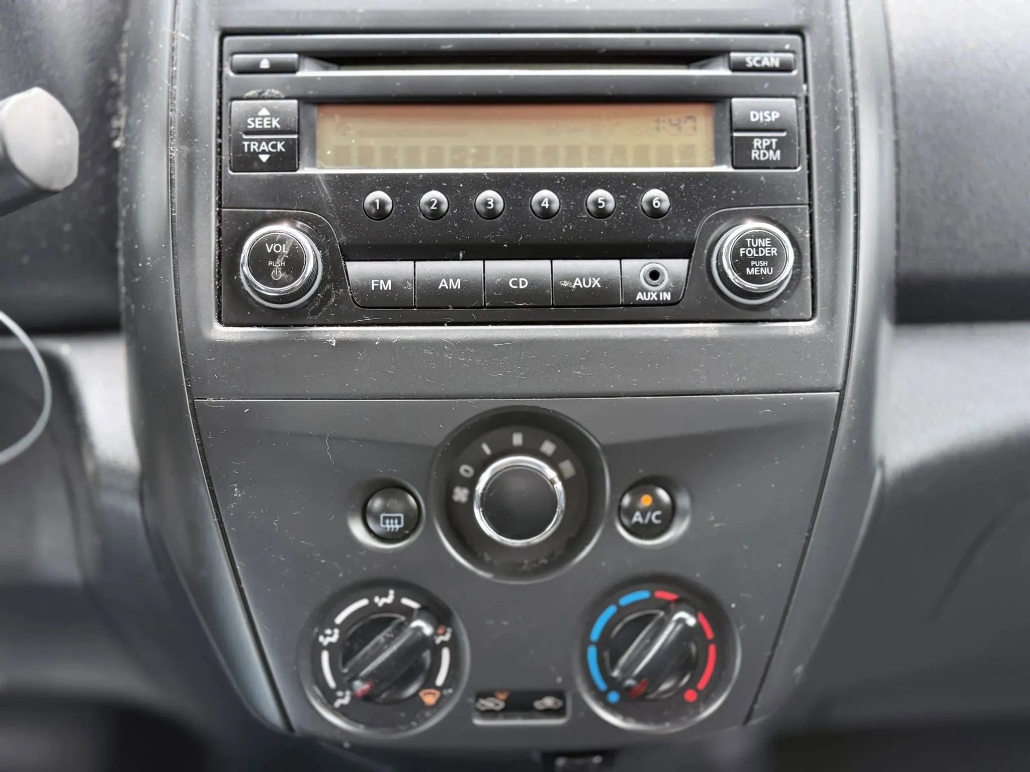 Used 2016 Nissan Versa S Plus FWD image 24