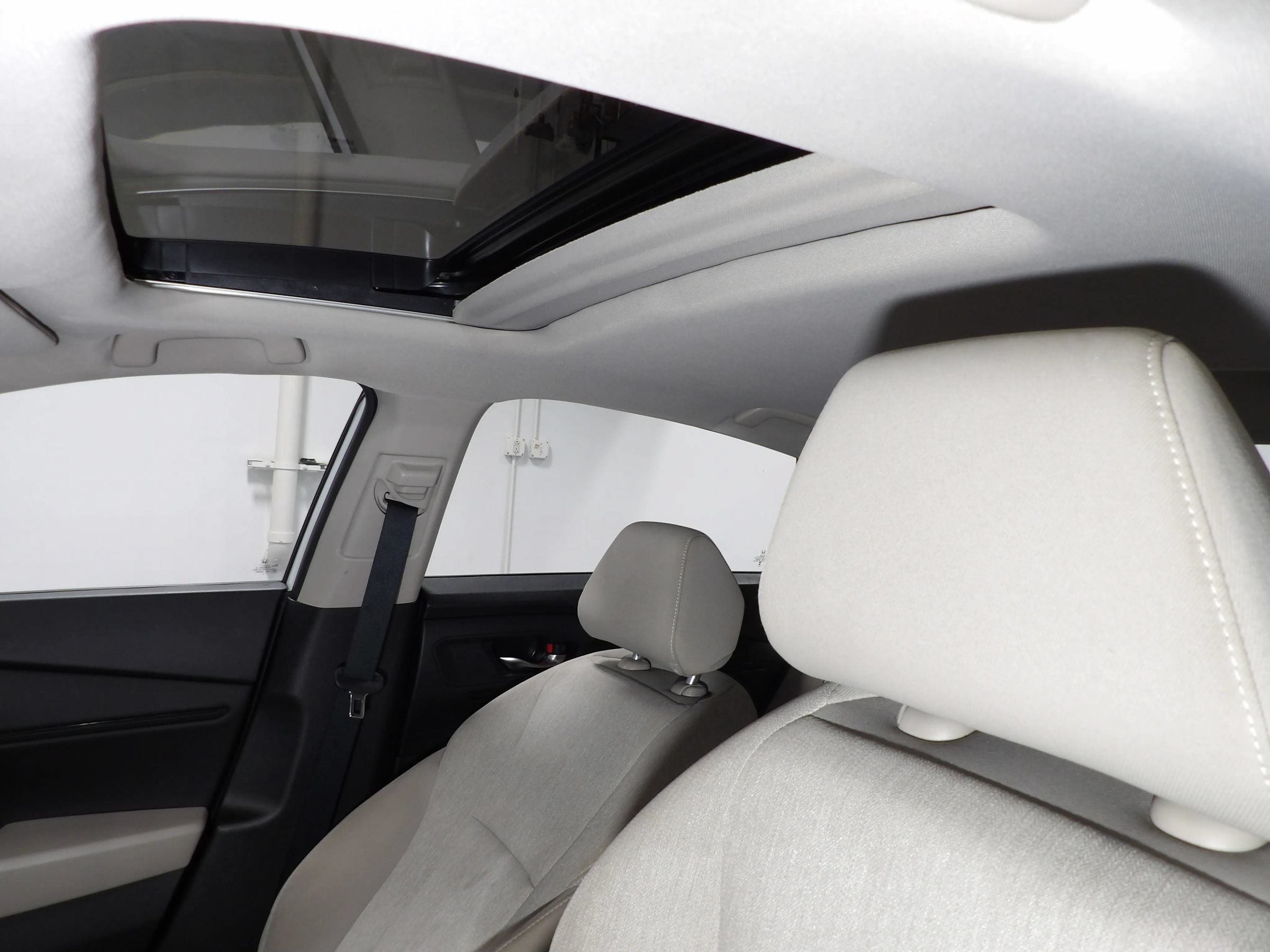 Used 2023 Honda Accord EX image 12