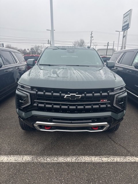 New 2026 Chevrolet Suburban Z71 w/ Comfort Package image 2