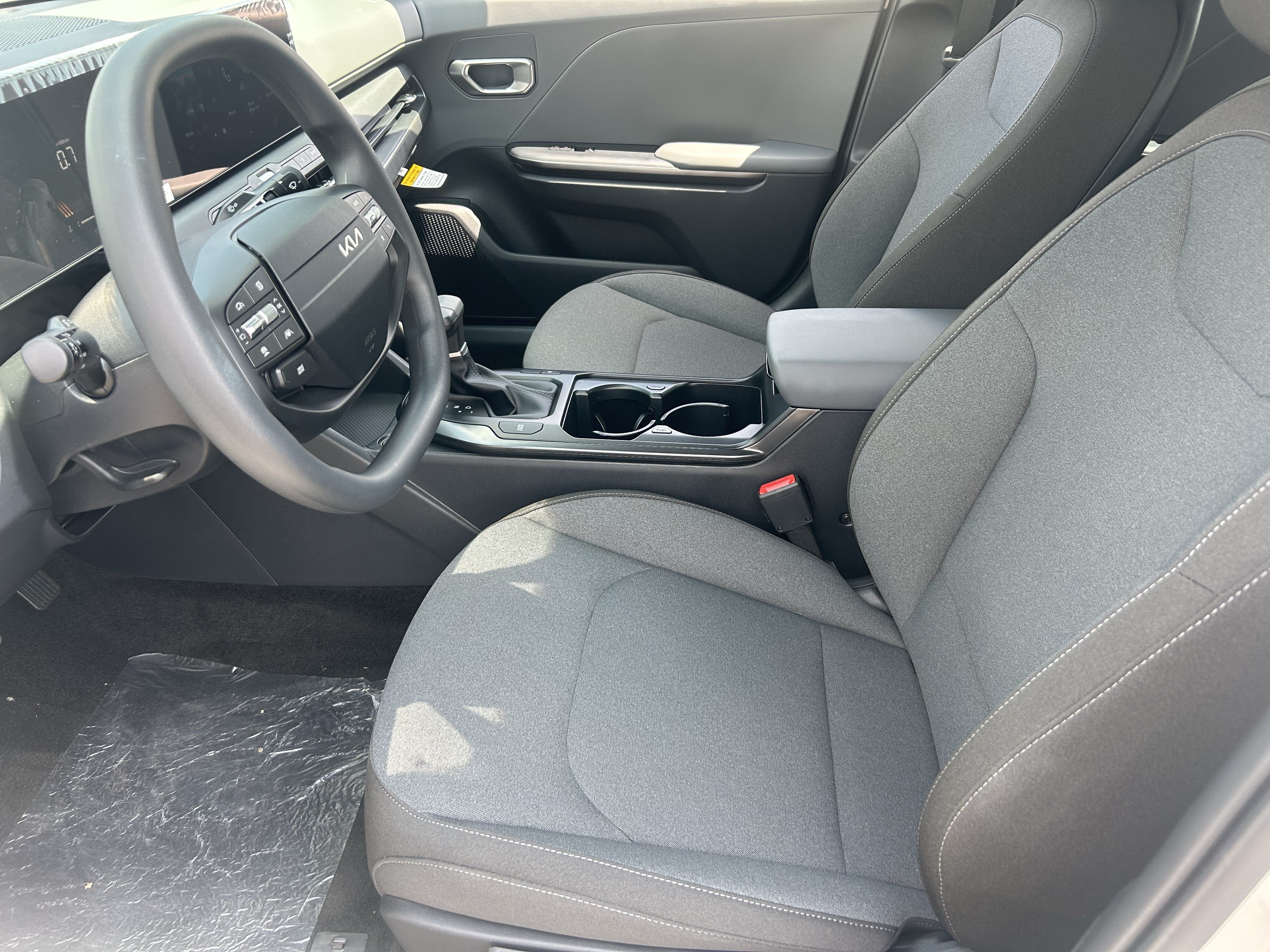 New 2026 Kia K4 FWD image 22