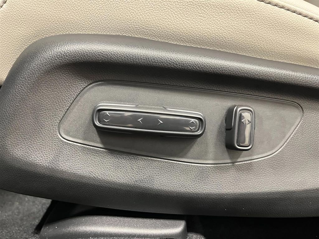 New 2026 Honda HR-V EX-L image 10