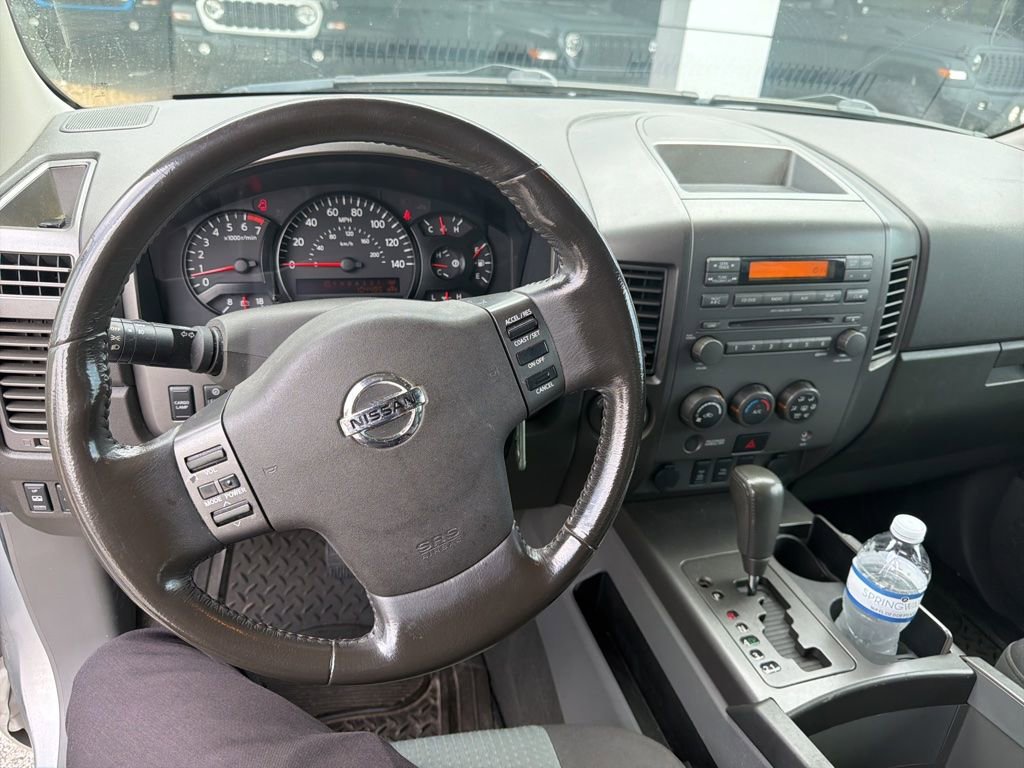 Used 2007 Nissan Titan SE AWD/4WD image 4