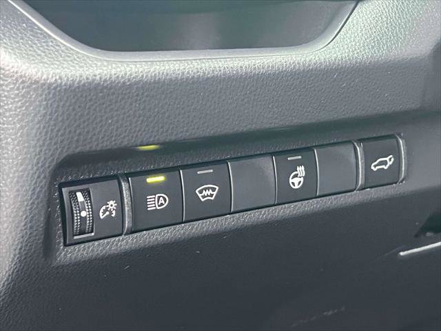 Certified 2025 Toyota RAV4 SE w/ Weather & Moonroof Package image 22