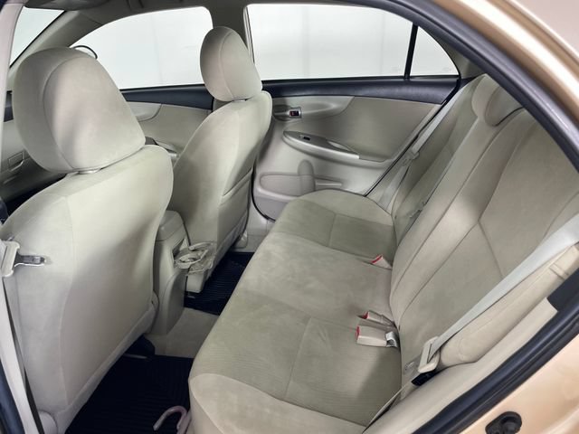 Used 2012 Toyota Corolla LE FWD image 16