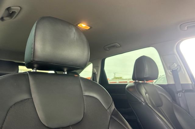 Used 2021 Kia Sorento S FWD image 20