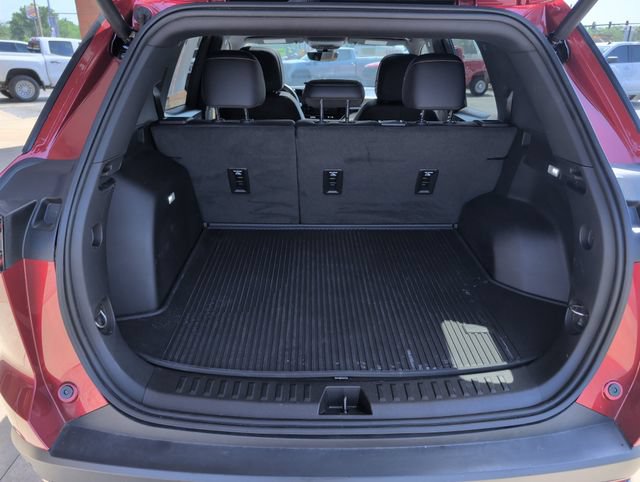 Used 2025 Chevrolet Equinox ACTIV w/ Safety and Technology Package FWD image 22