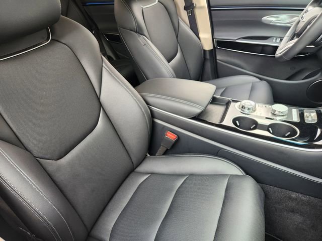 Used 2026 Genesis GV70 2.5T image 10