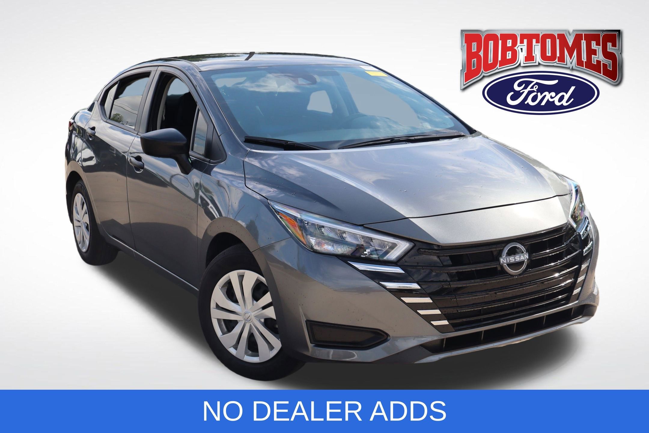 Used 2025 Nissan Versa S w/ Trunk Package