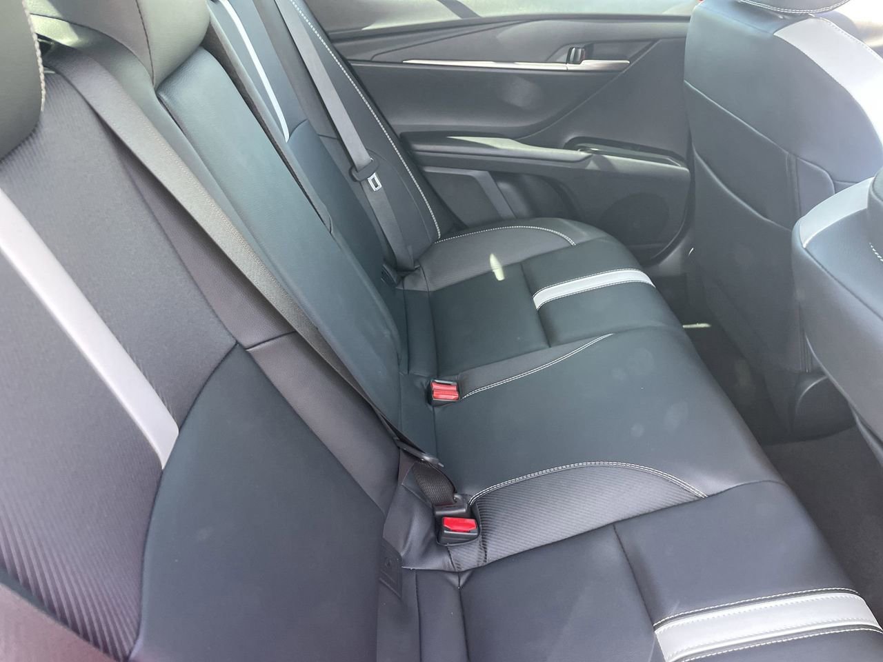 Used 2026 Toyota Camry SE w/ Convenience Package FWD image 12