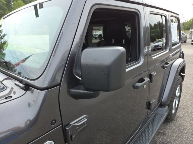 Used 2020 Jeep Wrangler Unlimited Sahara w/ Dual Top Group AWD/4WD image 37