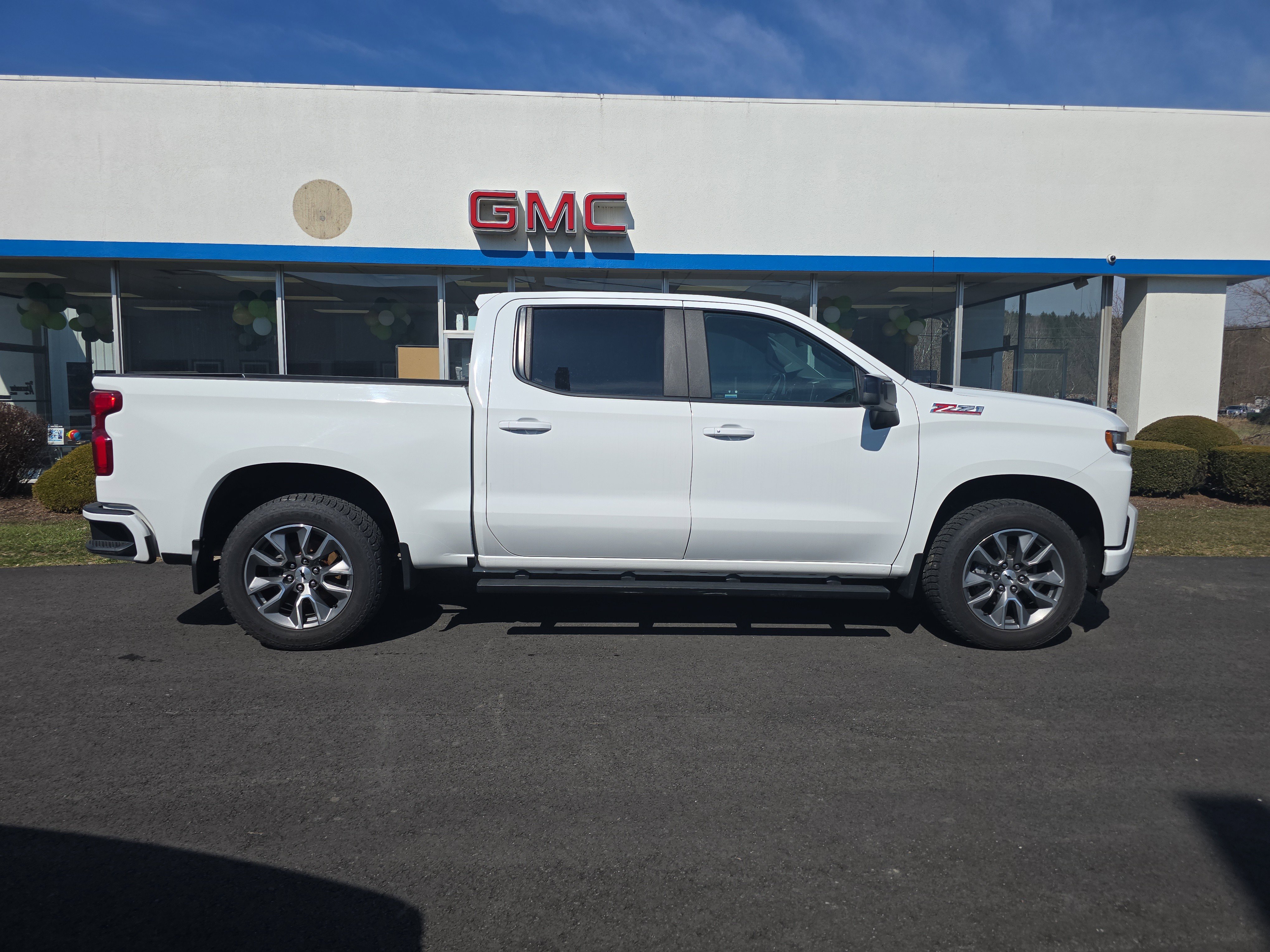 Used 2022 Chevrolet Silverado 1500 RST image 2