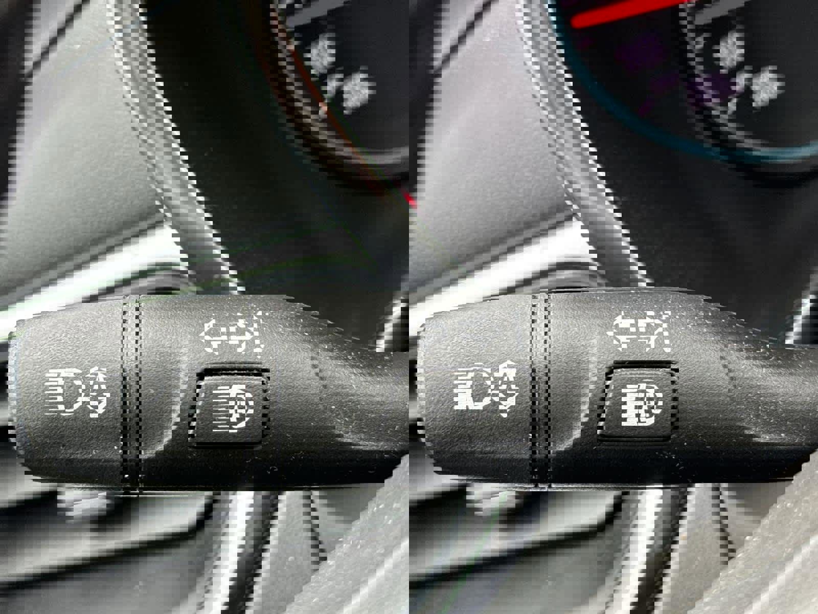 Used 2021 Chevrolet Equinox LT image 17