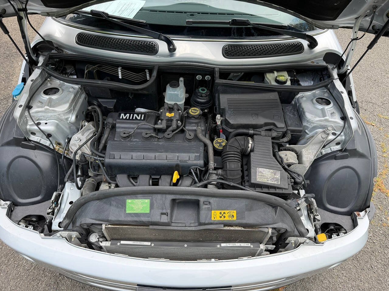 Used 2006 MINI Cooper Hardtop FWD image 13