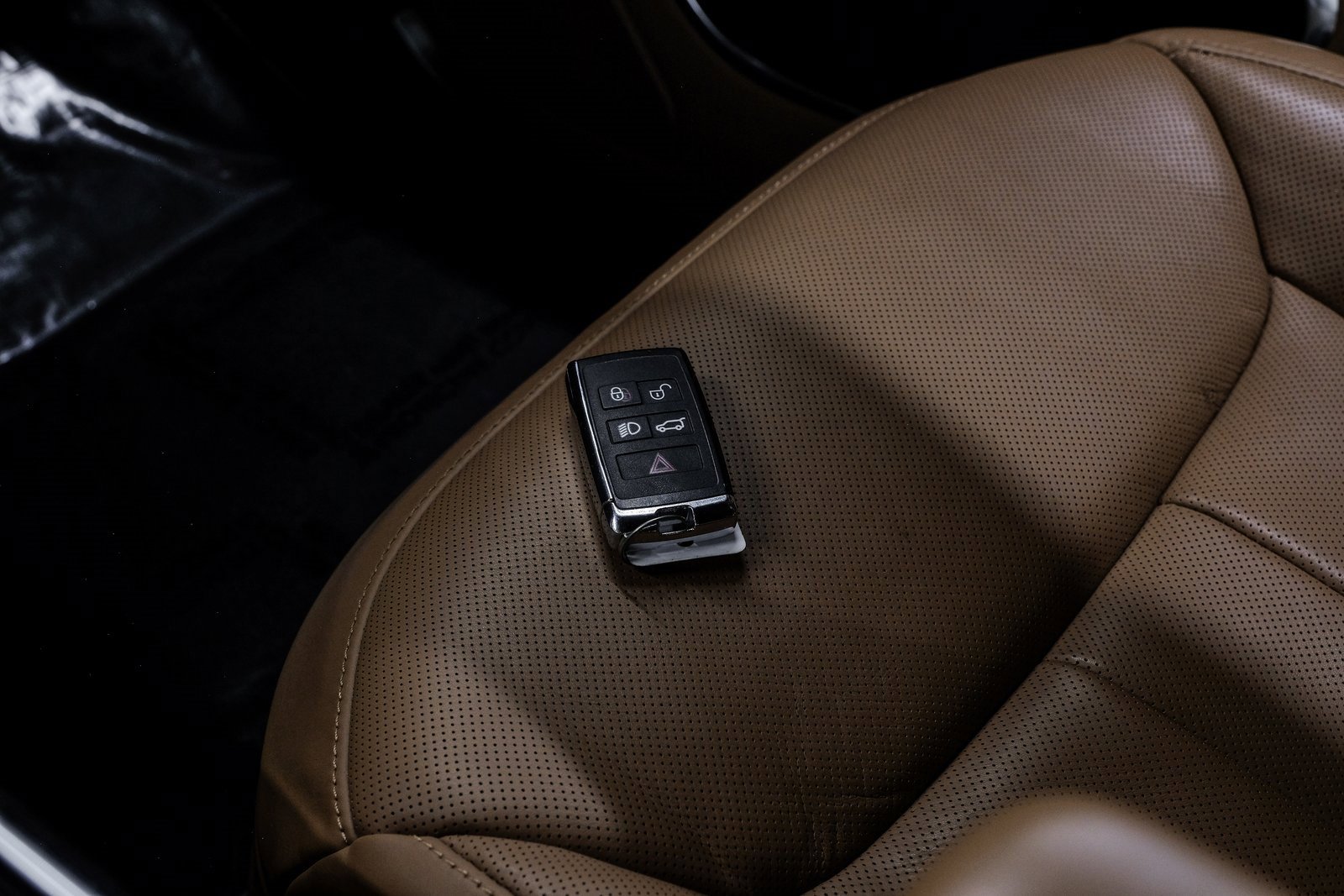 Used 2023 Land Rover Range Rover Autobiography image 65