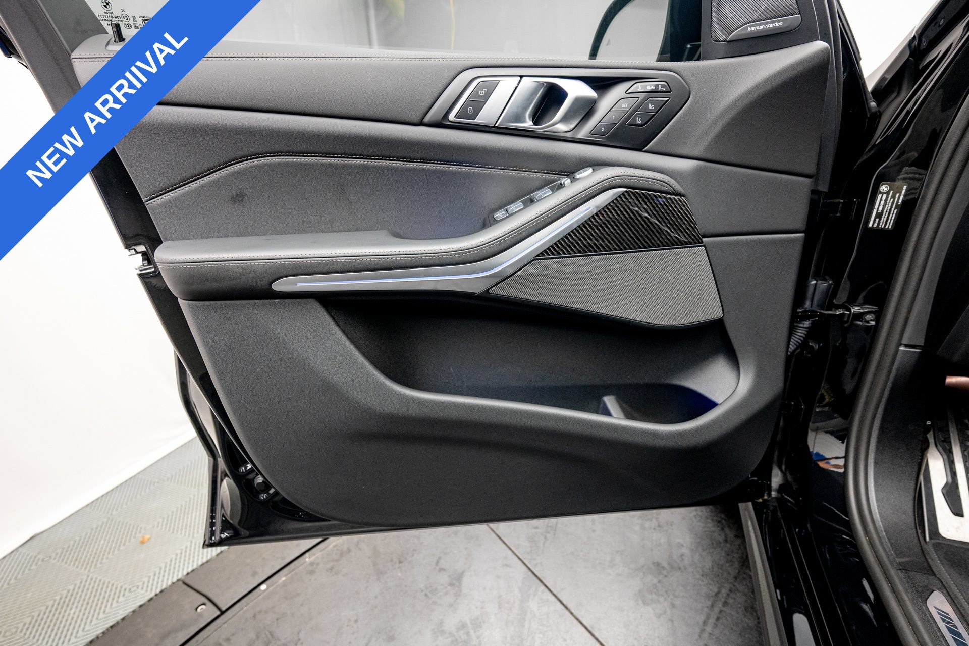Used 2025 BMW X7 M60i w/ Executive Package AWD/4WD image 39