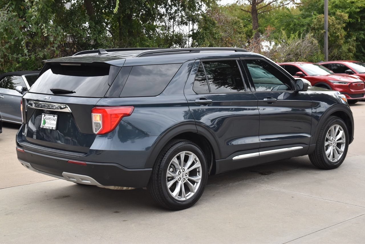 Certified 2023 Ford Explorer XLT w/ Equipment Group 202A RWD image 7
