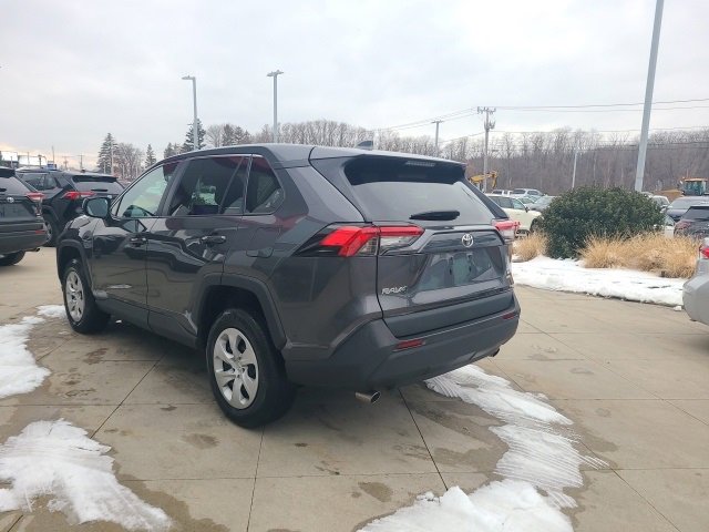 Used 2023 Toyota RAV4 LE image 5