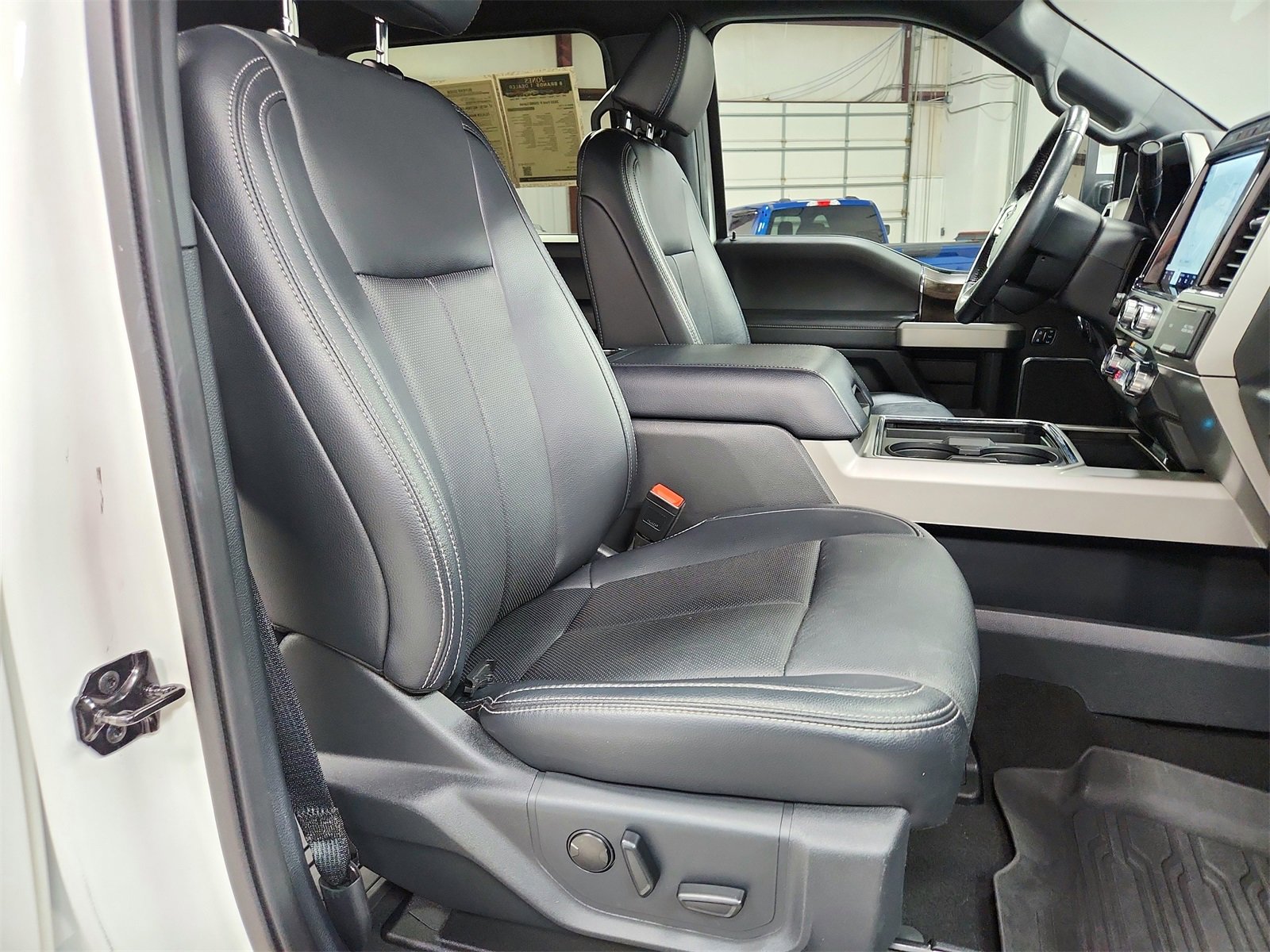 Used 2022 Ford F250 Lariat w/ Lariat Ultimate Package image 40