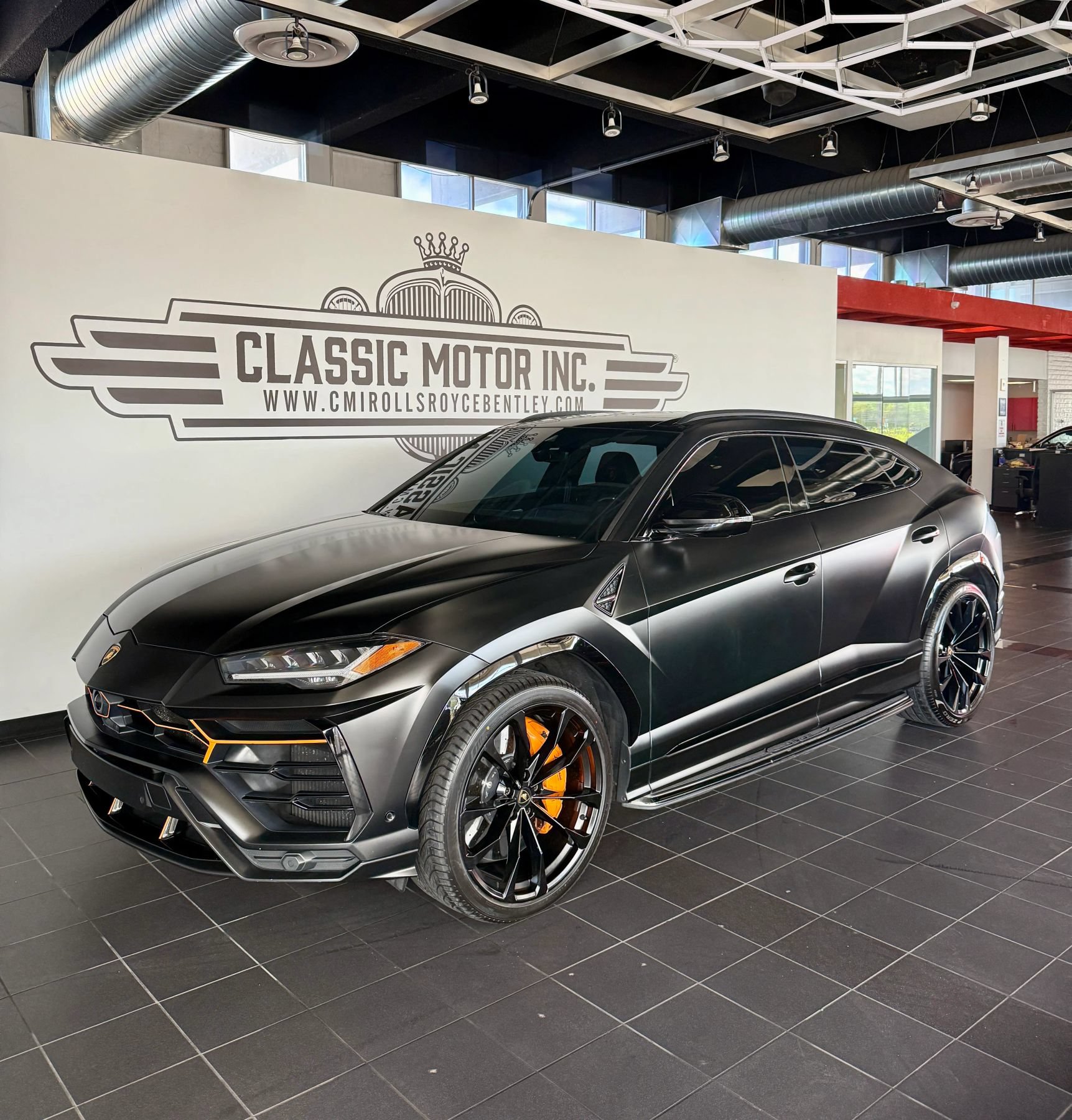 Used 2021 Lamborghini Urus AWD/4WD image 7