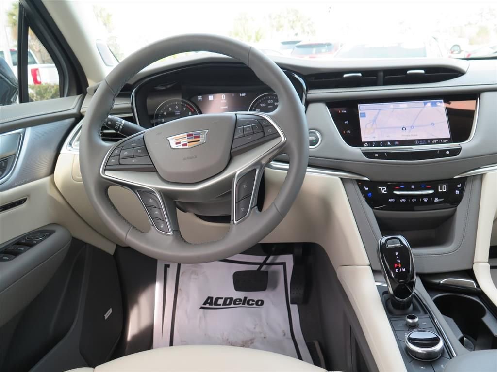 New 2025 Cadillac XT5 Premium Luxury w/ Technology Package image 22