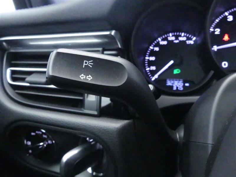 Used 2023 Porsche Macan AWD/4WD image 14