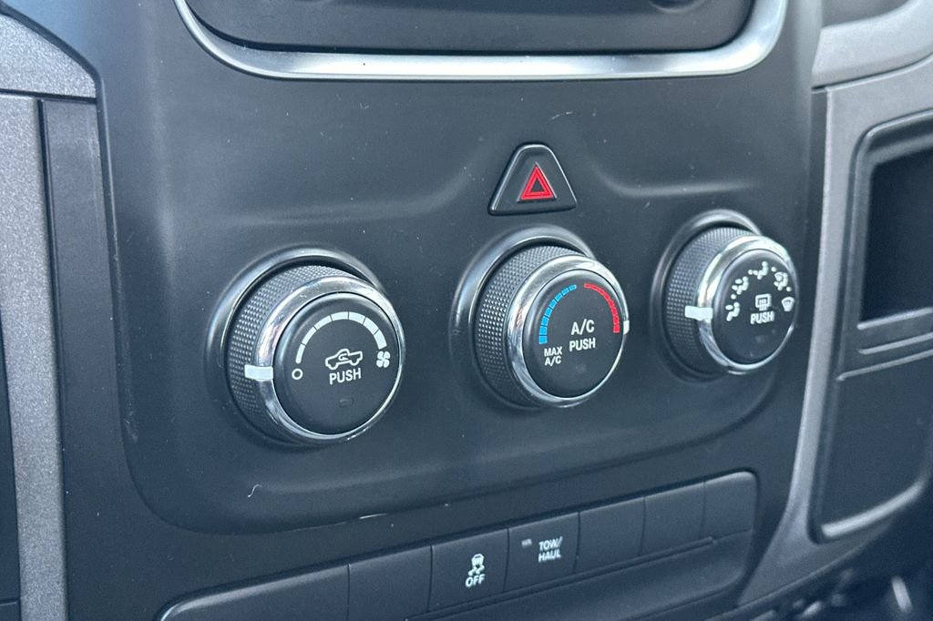 Used 2017 RAM 1500 Express image 19