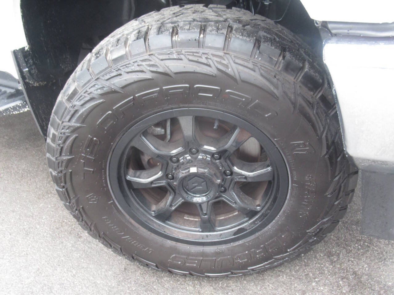Used 2022 Ford F350 XLT w/ XLT Value Package AWD/4WD image 4