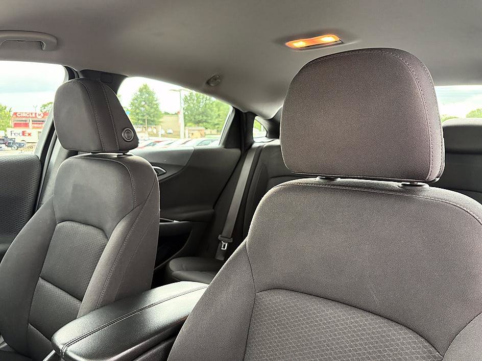 Used 2023 Chevrolet Malibu LT FWD image 6