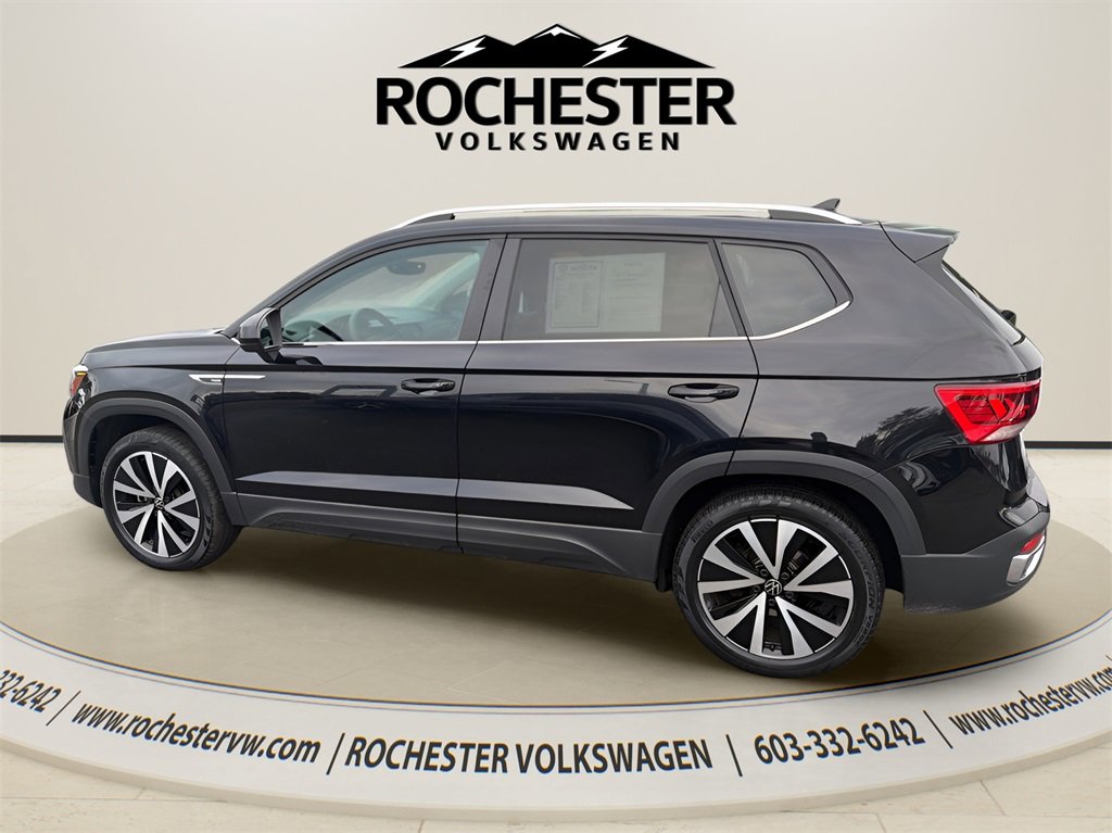 Used 2022 Volkswagen Taos SE image 4