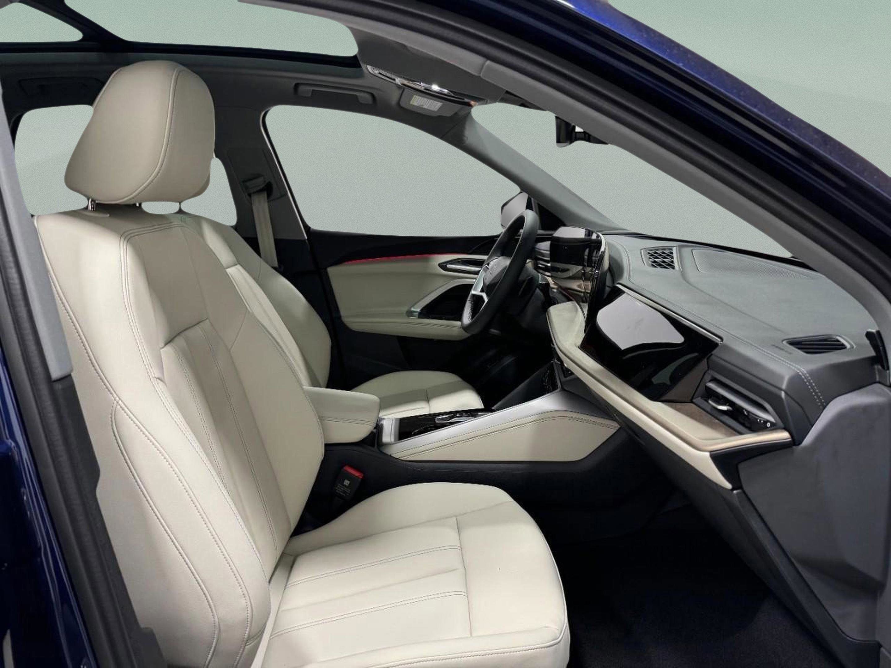 New 2025 Audi Q5 Premium image 15