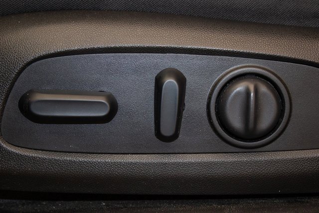 Used 2018 GMC Terrain SLE w/ Driver Convenience Package image 17