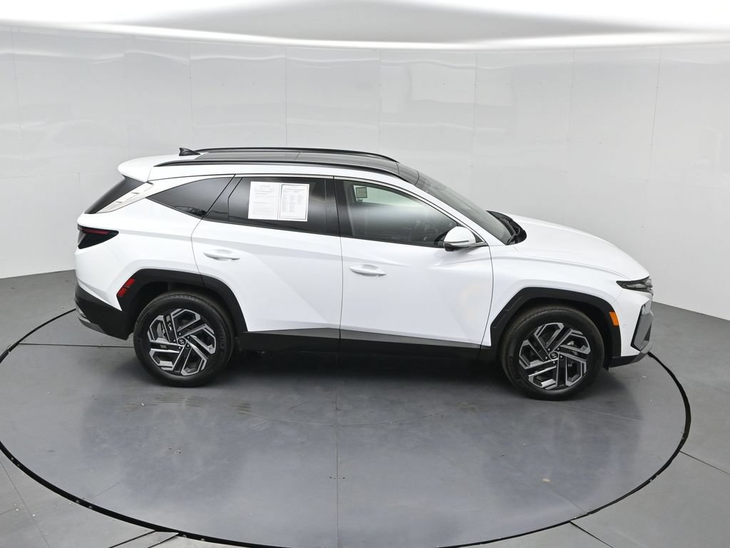 Used 2025 Hyundai Tucson Limited AWD/4WD image 46