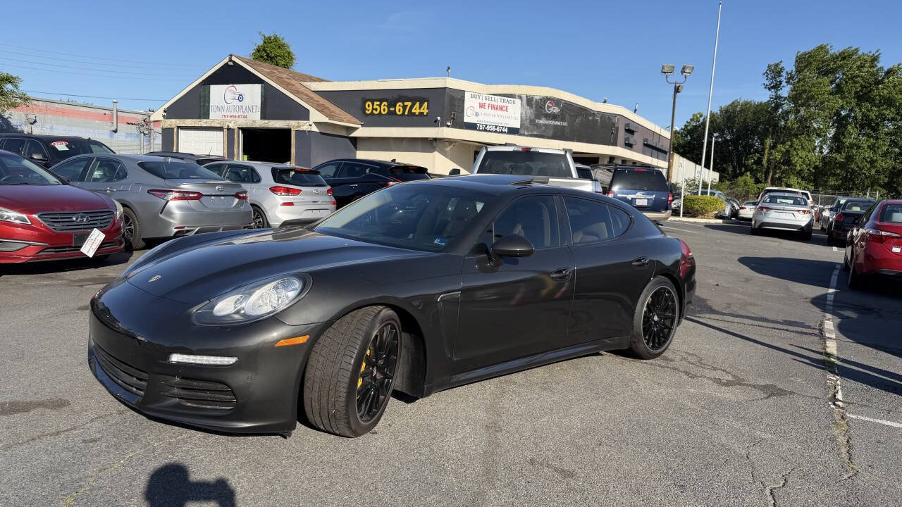 Used 2016 Porsche Panamera Edition RWD image 4
