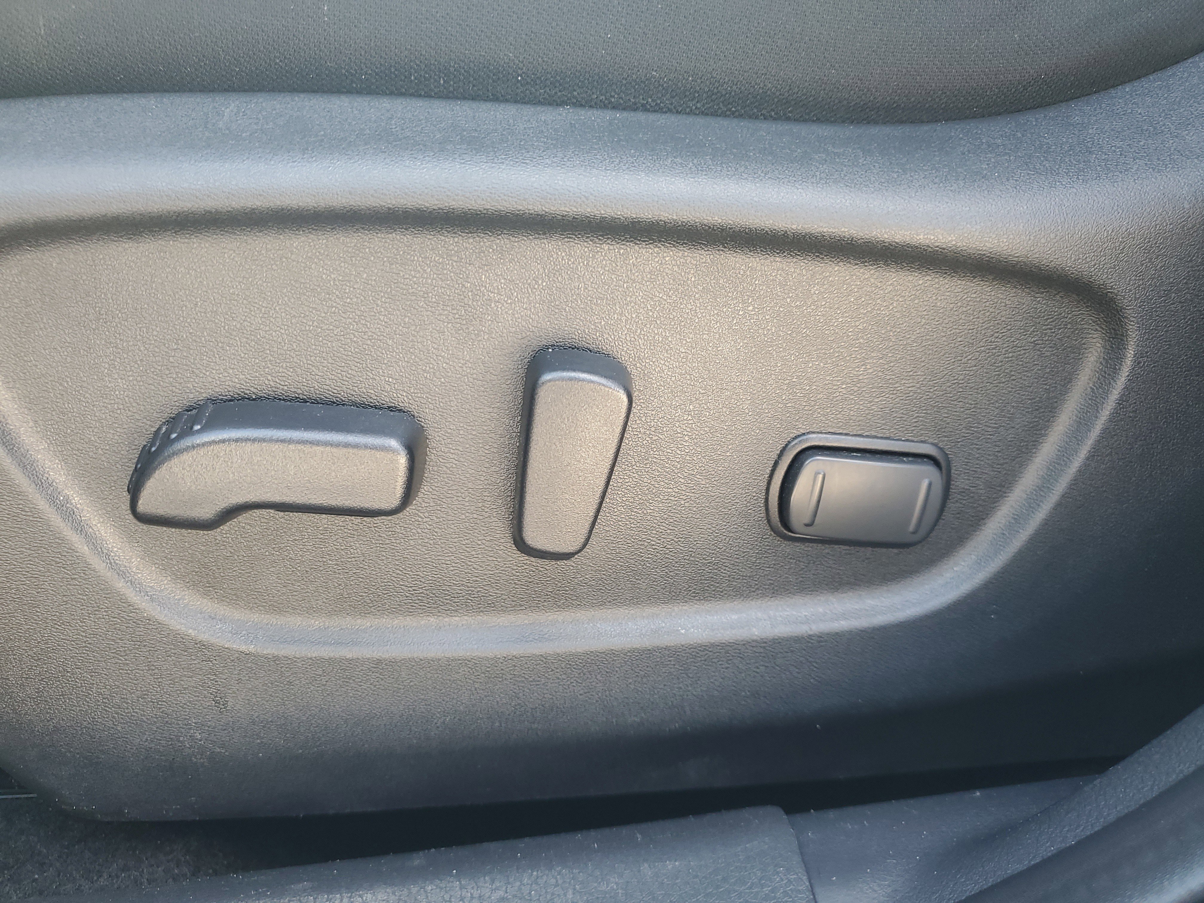 Used 2021 Nissan Rogue Sport SV image 14