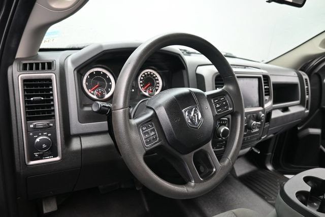Used 2019 RAM 1500 Express w/ Express Value Package AWD/4WD image 13