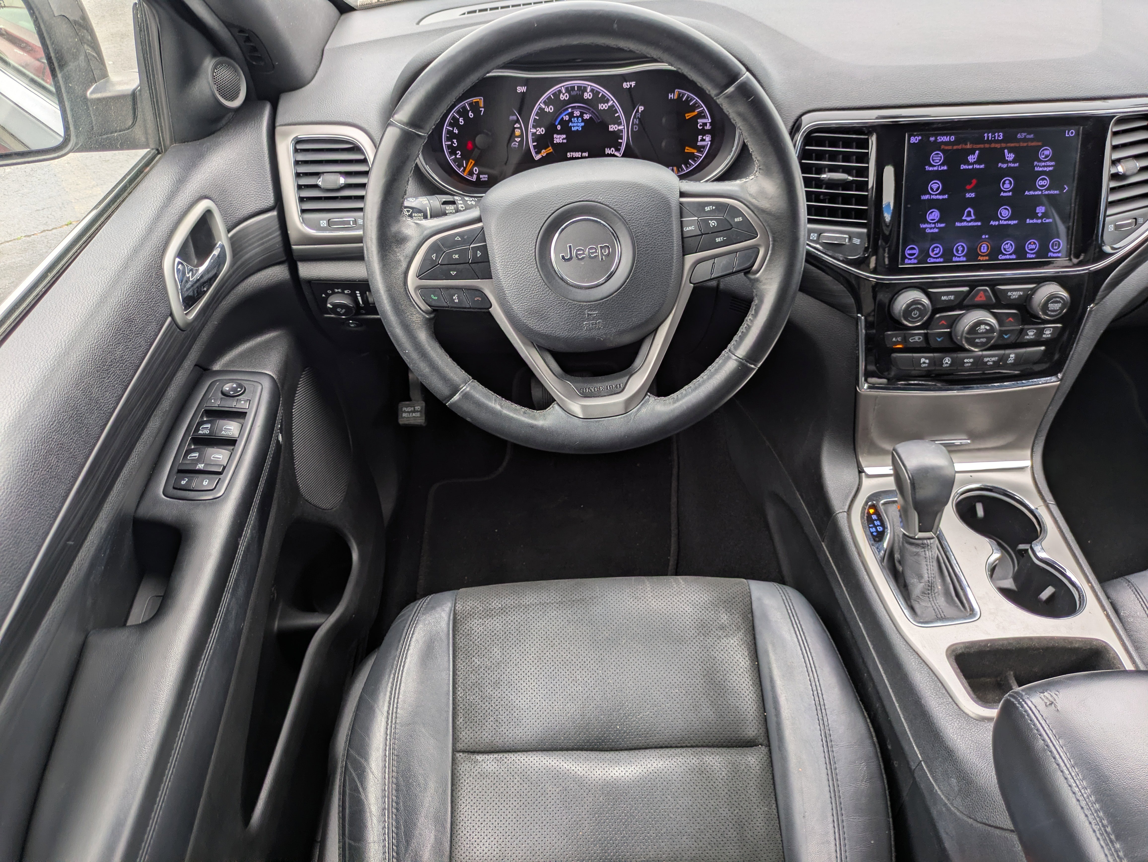 Used 2019 Jeep Grand Cherokee Laredo w/ Laredo X Package RWD image 4