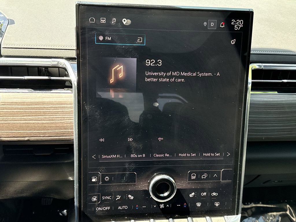 Used 2025 GMC Sierra EV Denali AWD/4WD image 9