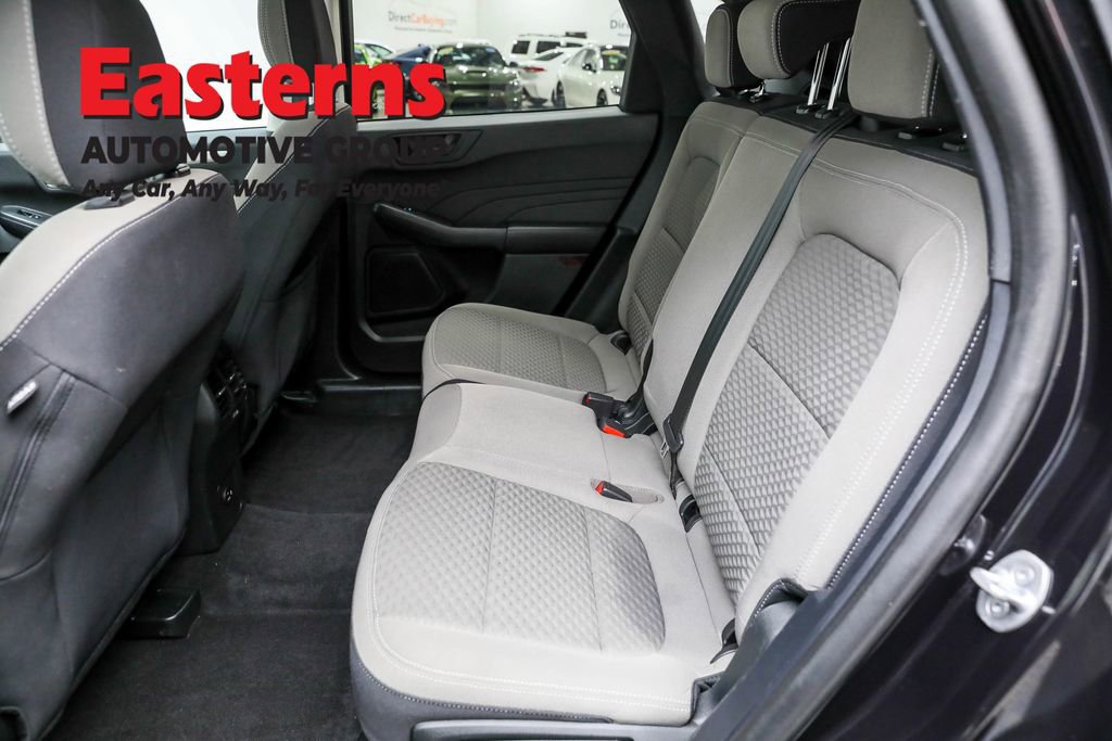 Used 2022 Ford Escape SE image 22