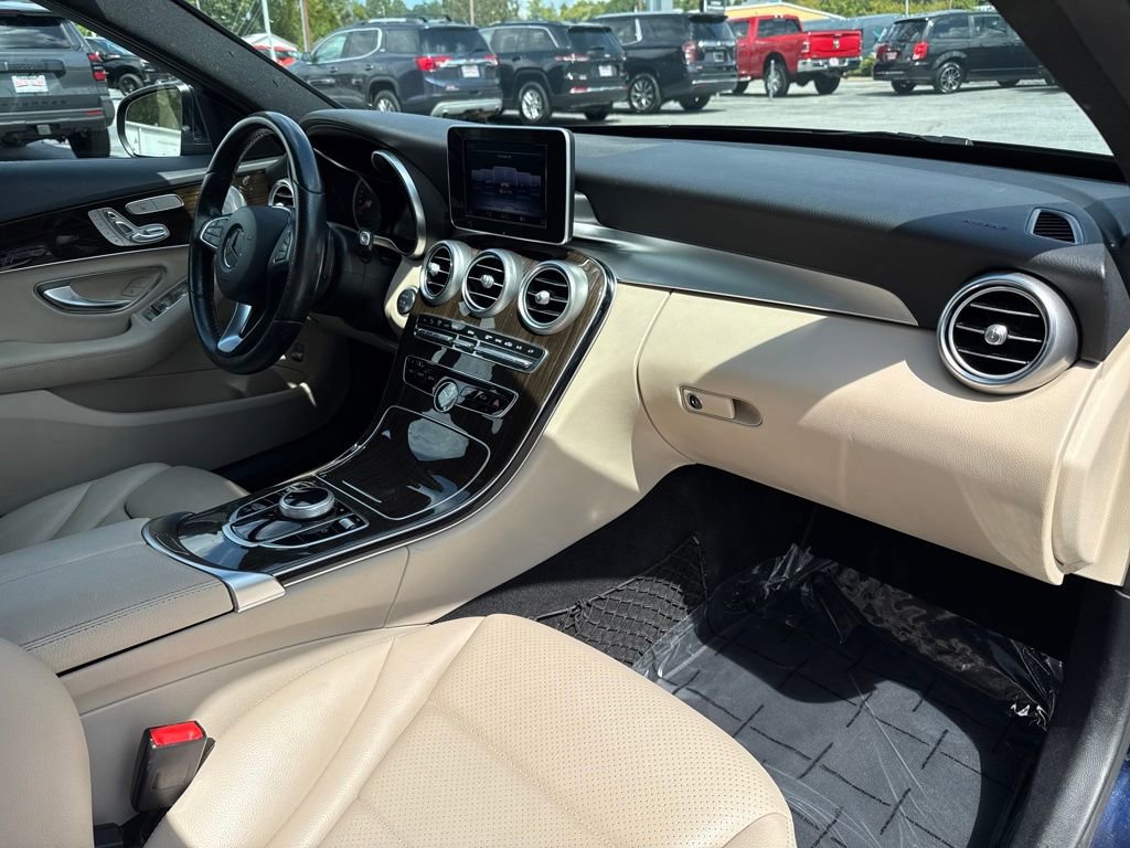 Used 2018 Mercedes-Benz C 300 4MATIC Sedan image 18