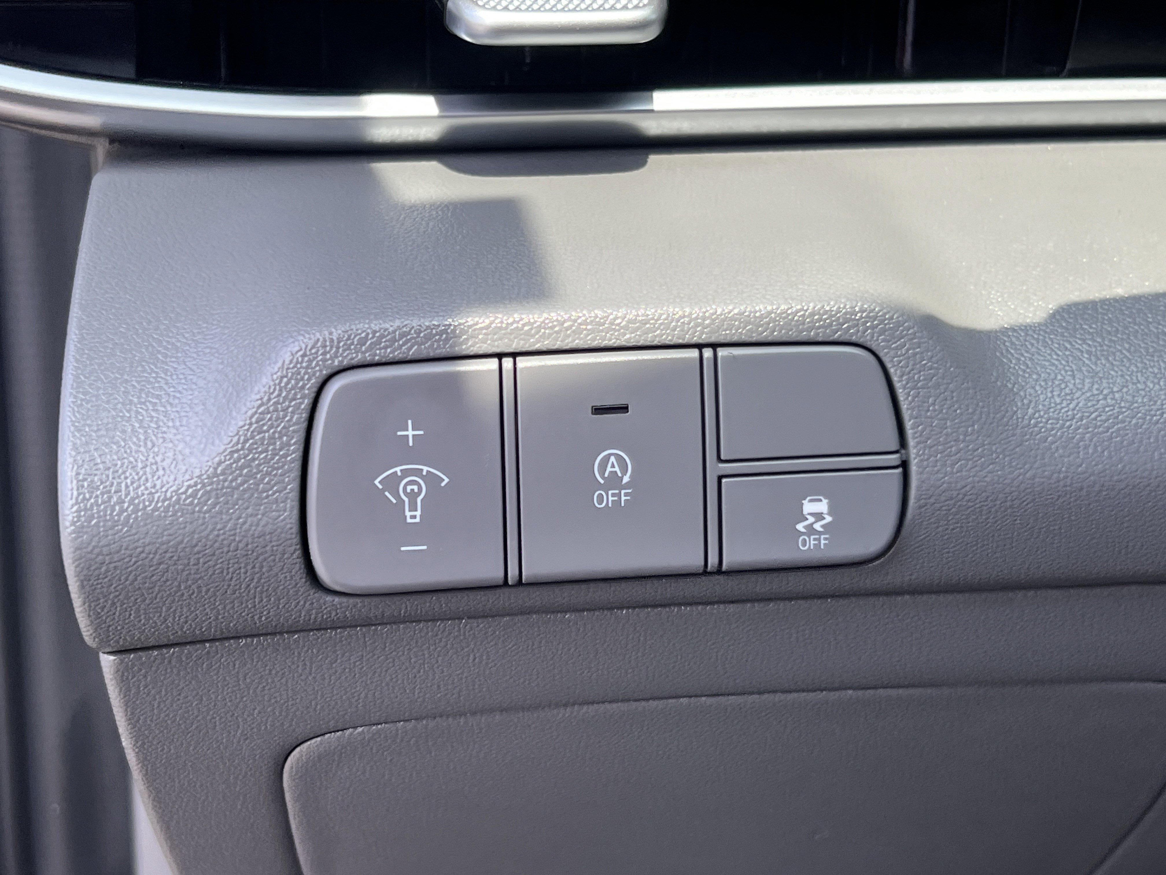 Used 2024 Hyundai Elantra SE FWD image 30