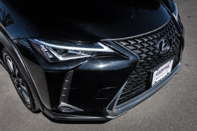 Used 2022 Lexus UX 250h w/ Accessory Package (Z1) AWD/4WD image 8