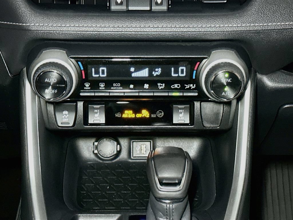 Used 2024 Toyota RAV4 XLE Premium w/ Weather Package AWD/4WD image 32