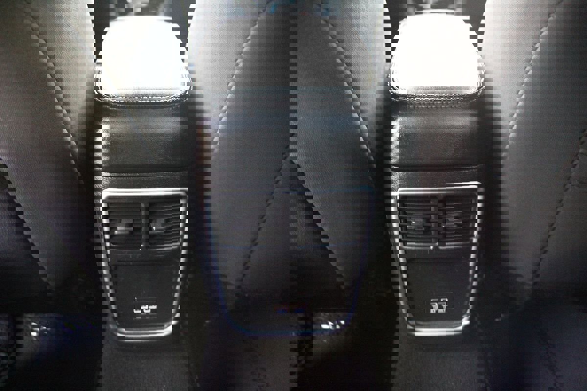 Used 2020 Dodge Charger SXT image 24