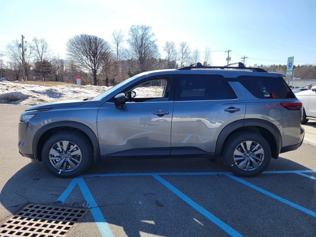 New 2026 Nissan Pathfinder SV AWD/4WD image 9