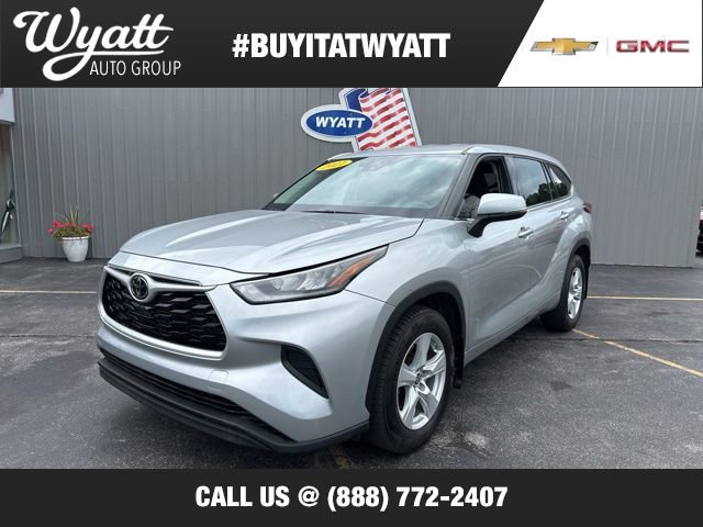 Used 2021 Toyota Highlander LE